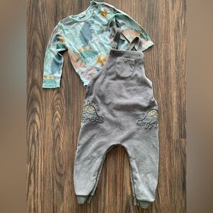 Cute Next velvet Dinosaur Dungarees/Overalls Set Size 12-18months